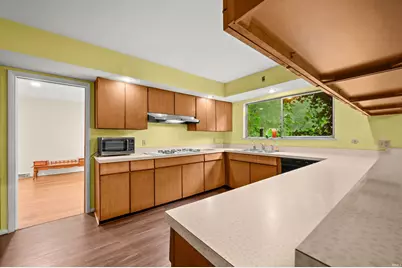 52585 Brooktrails Drive, South Bend, IN 46637 - Photo 17