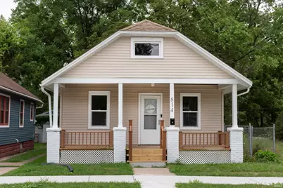 814 Sancome Avenue, South Bend, IN 46628 - Photo 1