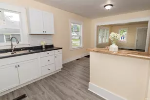 814 Sancome Ave, South Bend, IN 46628 - Photo 9