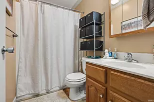 58072 Diener Dr, Goshen, IN 46528 - Photo 9
