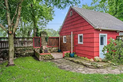 829 E Woodside Street, South Bend, IN 46614 - Photo 19