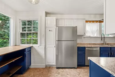 829 E Woodside Street, South Bend, IN 46614 - Photo 7