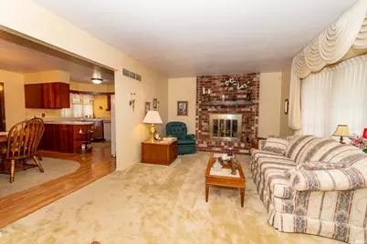 2624 Oak Leaf Cove, South Bend, IN 46628 - Photo 3