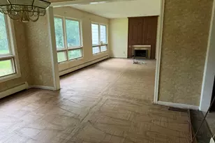16325 Shamrock Dr, Mishawaka, IN 46544 - Photo 5