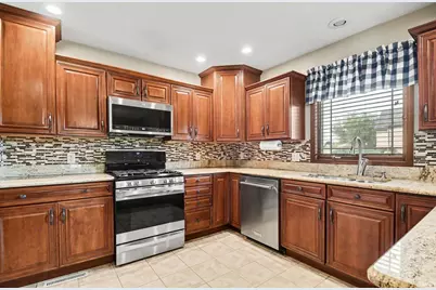 30081 Quail Pointe Drive, Granger, IN 46530 - Photo 7