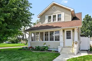 301 N Victoria St, Mishawaka, IN 46544 - Photo 1