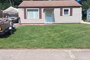 1027 E Chippewa Ave, South Bend, IN 46614 - Photo 1