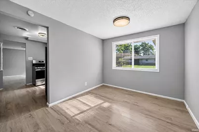 231 S Holiday Drive, South Bend, IN 46615 - Photo 17