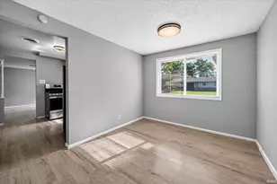 231 S Holiday Dr, South Bend, IN 46615 - Photo 17