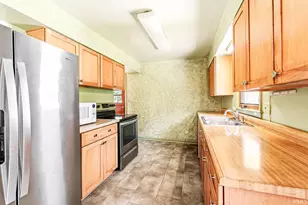405 W Angela Blvd, South Bend, IN 46617 - Photo 33