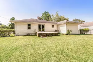 405 W Angela Blvd, South Bend, IN 46617 - Photo 21