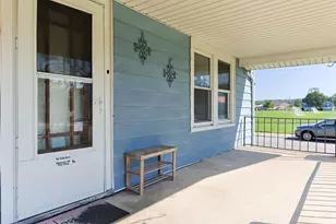 946 S 27th St, South Bend, IN 46615 - Photo 3