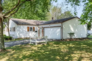 1451 Sutherland Ln, South Bend, IN 46614 - Photo 5