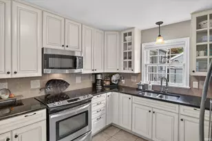 1725 E Lasalle Ave, South Bend, IN 46617 - Photo 9