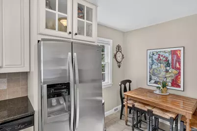 1725 E Lasalle Avenue, South Bend, IN 46617 - Photo 11