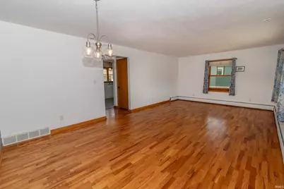 610 W 11th Street, Mishawaka, IN 46544 - Photo 9