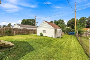 1917 E Bowman St, South Bend, IN 46613 - Photo 21
