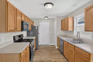 1814 Rambling Rose Ln, Mishawaka, IN 46544 - Photo 7
