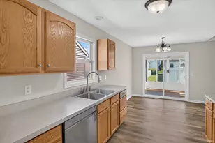 1814 Rambling Rose Ln, Mishawaka, IN 46544 - Photo 9