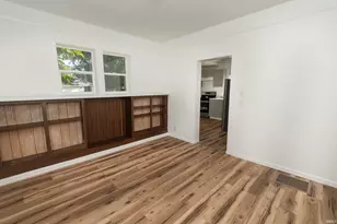 201 E Bowman St, South Bend, IN 46613 - Photo 9