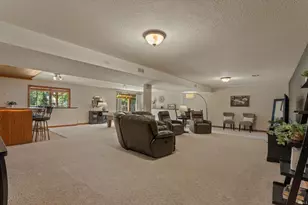 51921 Primrose Rd, South Bend, IN 46628 - Photo 17