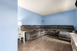 57110 Pine View Dr, South Bend, IN 46619 - Photo 23