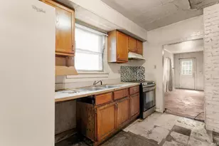 1617 E Bowman St, South Bend, IN 46613 - Photo 13