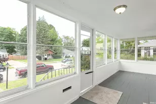 722 S 36th St, South Bend, IN 46615 - Photo 3