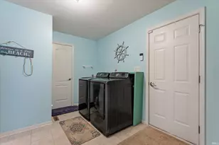 53030 Cobus Woods Ct, Elkhart, IN 46514 - Photo 11