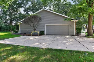 51267 Pembridge Ct, Granger, IN 46530 - Photo 37