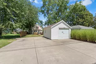 845 E 3rd St, Mishawaka, IN 46544 - Photo 15