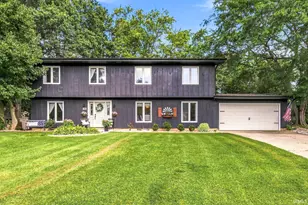 1301 Norwich Ct, South Bend, IN 46614 - Photo 1