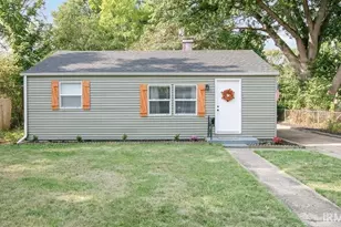 1320 Eastbrook Dr, South Bend, IN 46616 - Photo 1