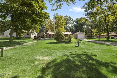 53316 Nadine Street, South Bend, IN 46637 - Photo 3