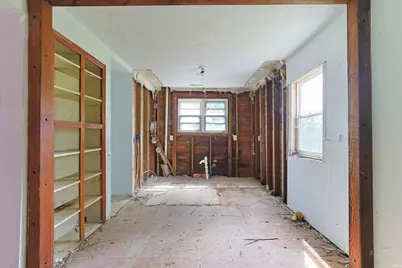 111 N Grand Street, Lakeville, IN 46536 - Photo 7