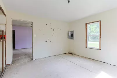 111 N Grand Street, Lakeville, IN 46536 - Photo 11