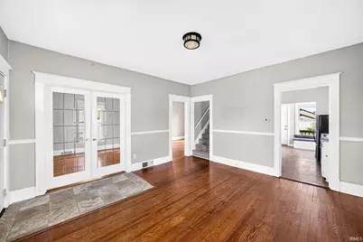 322 W 10th Street, Mishawaka, IN 46544 - Photo 3