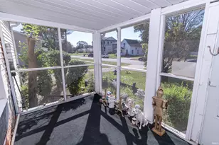 503 St Vincent St, South Bend, IN 46617 - Photo 9