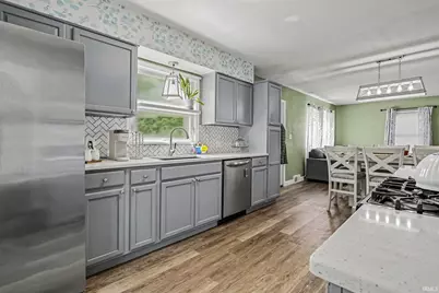 610 W 15th Street, Mishawaka, IN 46544 - Photo 9