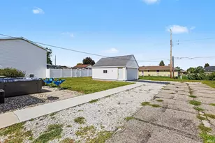 610 W 15th St, Mishawaka, IN 46544 - Photo 21