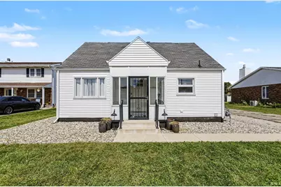 610 W 15th Street, Mishawaka, IN 46544 - Photo 1