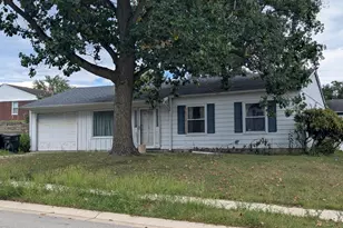 1523 Southlea Dr, South Bend, IN 46628 - Photo 1