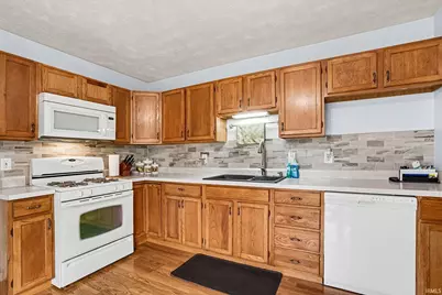19238 State Line Road, South Bend, IN 46637 - Photo 7
