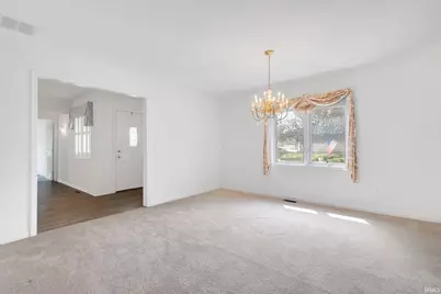 18633 Paulâ€™s Way, South Bend, IN 46637 - Photo 5