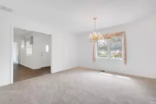 18633 Paulâ€™s Way, South Bend, IN 46637 - Photo 5
