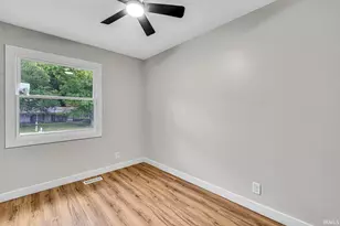 1356 Hampshire Dr, South Bend, IN 46614 - Photo 17