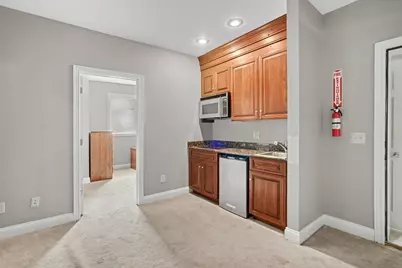 330 N Sunnyside Avenue, South Bend, IN 46617 - Photo 13