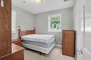 330 N Sunnyside Ave, South Bend, IN 46617 - Photo 25
