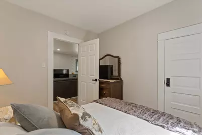 930 S 28th Street, South Bend, IN 46615 - Photo 15