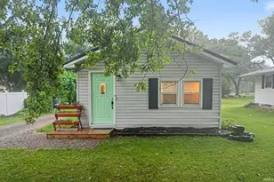 211 E Louis St, Osceola, IN 46561 - Photo 1